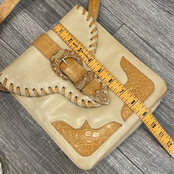 Buckle crossbody bag - Picture 6 of 8